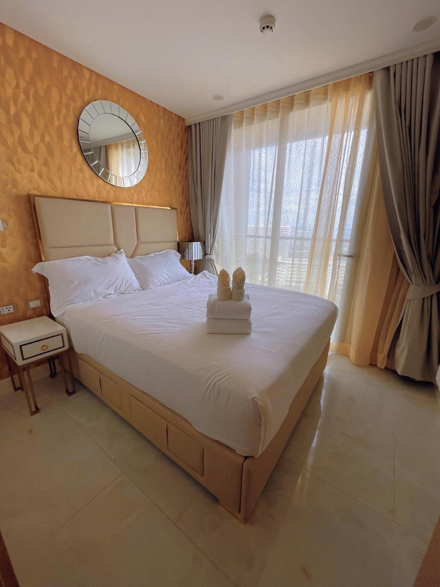 Copacabana Jomtien Condominium Exteriör bild