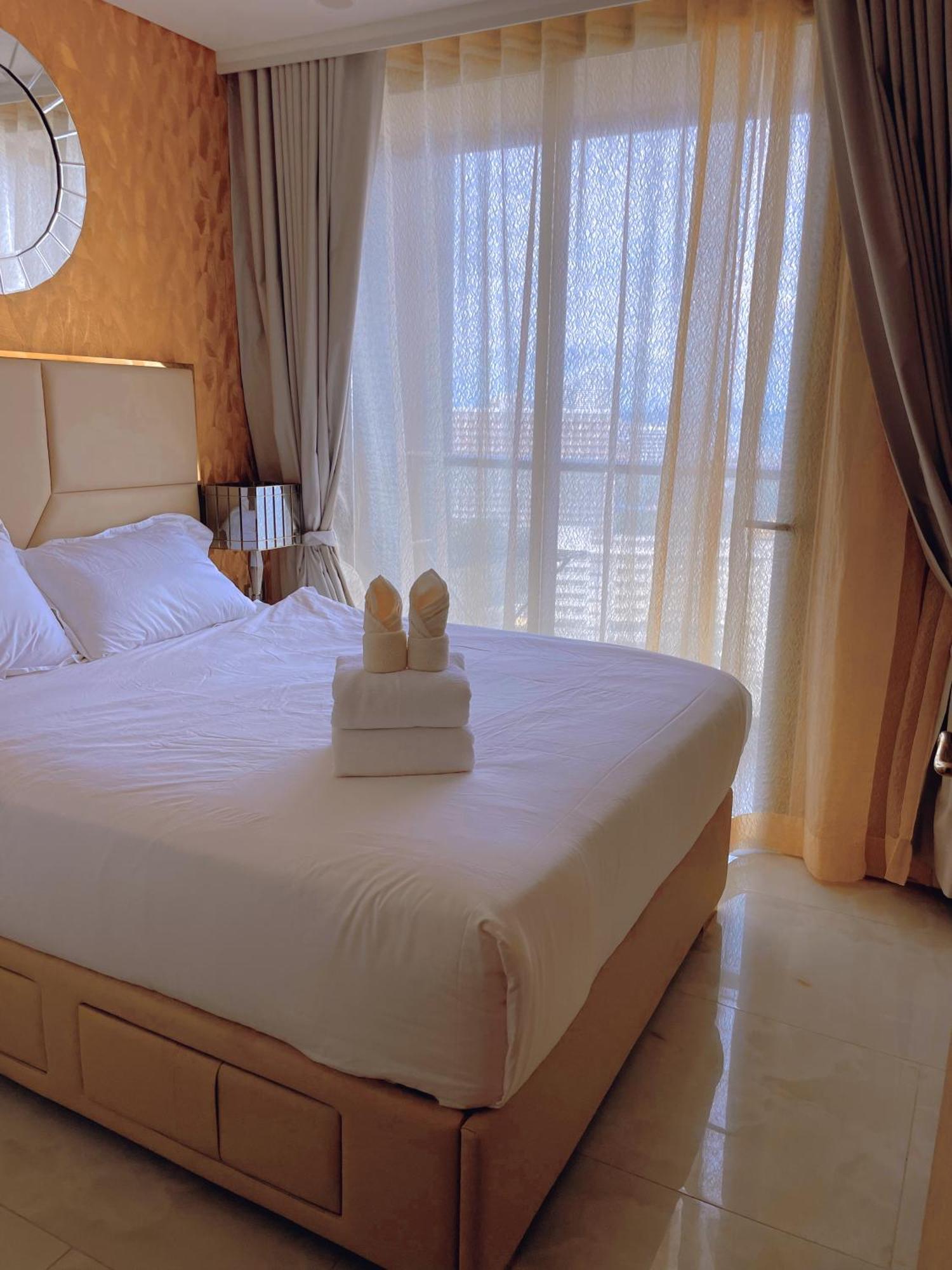Copacabana Jomtien Condominium Exteriör bild