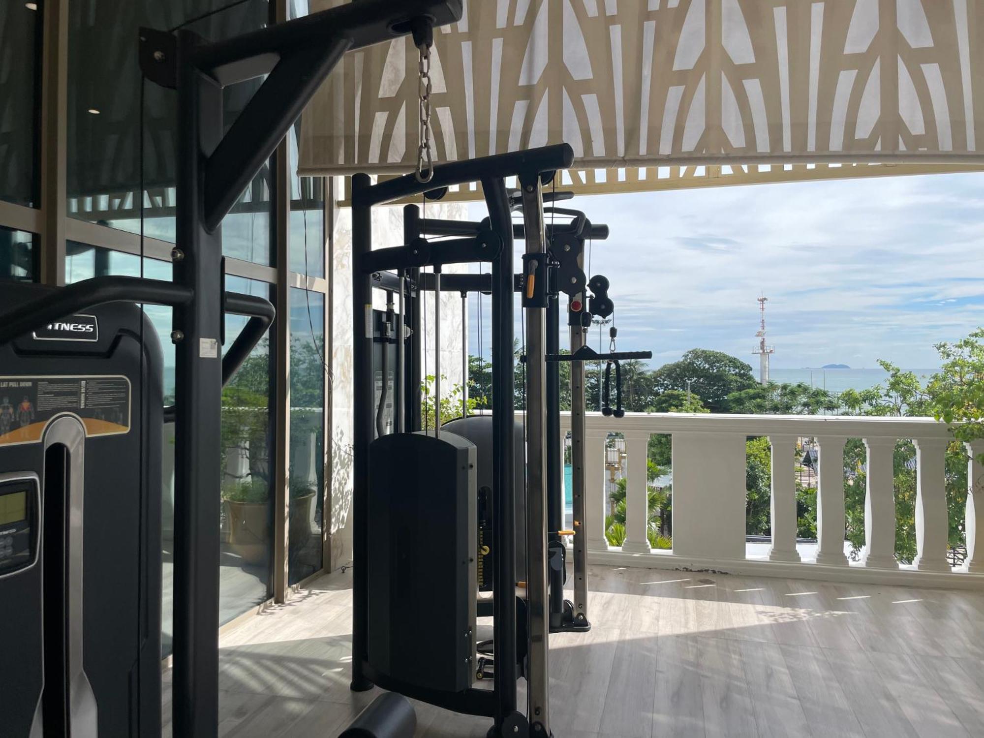 Copacabana Jomtien Condominium Exteriör bild